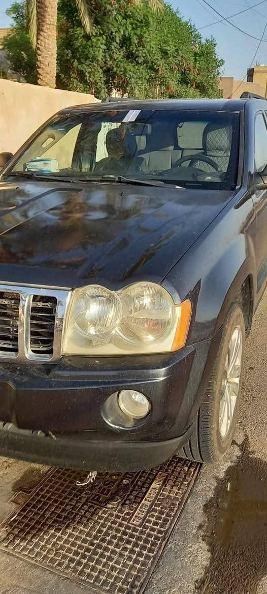 جيب لاريدو 2007 رقم بغداد  محرك 3700 موجودة بالكوت صبغته عام قبل سنتين للجماليه بسبب جراد السعر 75 قفل محرك بي خيط تبخير
***********
