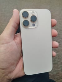 ايفون 16ابرو ماكس نضافه ١٠٠ البطاريه ١٠٠ جهاز شرق اوسط /07887817281