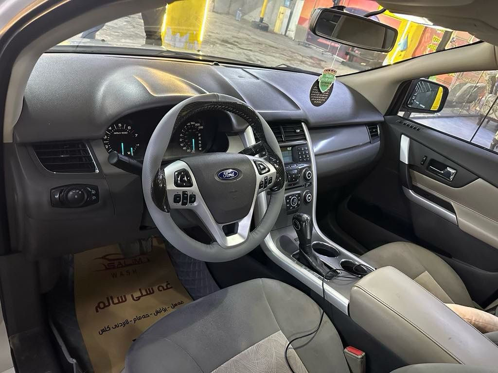 السلام عليكم
فورد ايدج ٢٠١٢ خليجي شركة نيفيا جديدة جداً 

مكفوله حتى من البارد  

بدون اي نقص ماشيه ١١٥ 

السعر ١٣٢ بيها مجال للشراي

للأستفسار:***********
