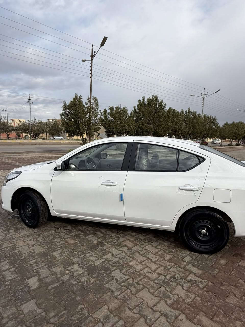 نيسان سني موديل 2025
ماشيه 22,000 الف

السياره كفاله عامه من صبغ وبارد وتبديل والسياره جديده باسمي 

موقعي : ديالى خانقين 

للتواصل:***********
