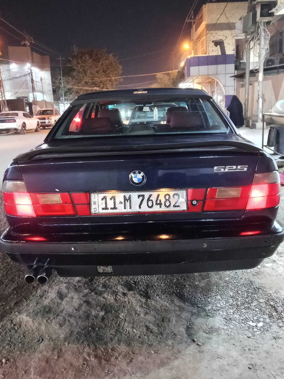 سلام عليكم
بي ام للبيع حجم 525 موديل 91 بسمي رقم بغداد نكليزي 
كفاله سياره تايرات الامامي جدد حداديه امامي خلفي جديد ستوني شادهن zf لايتات جدد كهربائياته من الطول للطول شغاله اربعه جام كهرباء سنتر لوك تصعيد وتقفيل سياره عوزه فقط بوليش خشنه *********** عنوان نجف شراي يتصل ويدلل سعر 52 وبيه مجال
