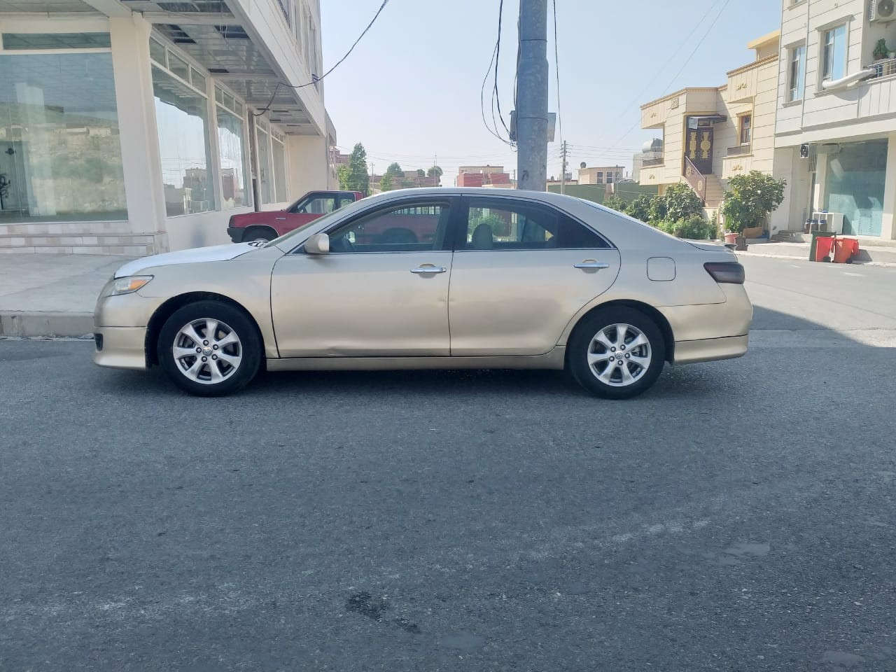 السلام عليكم كامري موديل ١١ وارد أمريكي رقم دهوك ضرر جامرلوغ امامي وبنيد وربع باب محرك ٢٥٠٠ كير تبريد صدر تايرات تمام عليهه ٨٥٠ دولار غرامه تنزل من السعر سعر ٩٨ ورقه رقم الجوال *********** وتساب مكان ديالى
