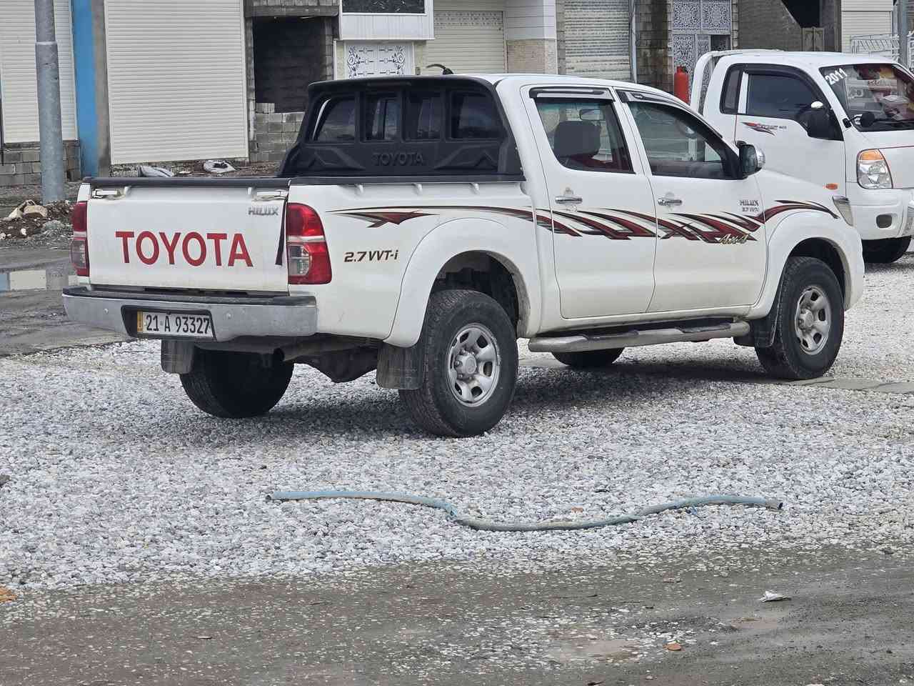 تۆیۆتا مەرزیە
2013🙂
مانگی 3
بێ بۆیاخ 
بێ سارد بێ شوخت
شەریکە سەردار
143هەزار هەقیقی ڕۆشتووە
گشت گیانی بەشەرت
سەنەوی تازە تا 2029
چوار تایەی تازە
سەیارەی ماڵەو یەک دەستە لە سفریەوە

سکان ڤۆڵیۆم و شاشە ئایپات
مەکینە نەکراوە و چەوری نەداوە
گێڕو مەکینە و دەبڵ ئەکسل و گشت گیانی
لایت بۆ لایت بەشەرت

***********
ڤایبەر واتسئاپ 
تەنیا فرۆشتن تەنیا تێل تکایە
