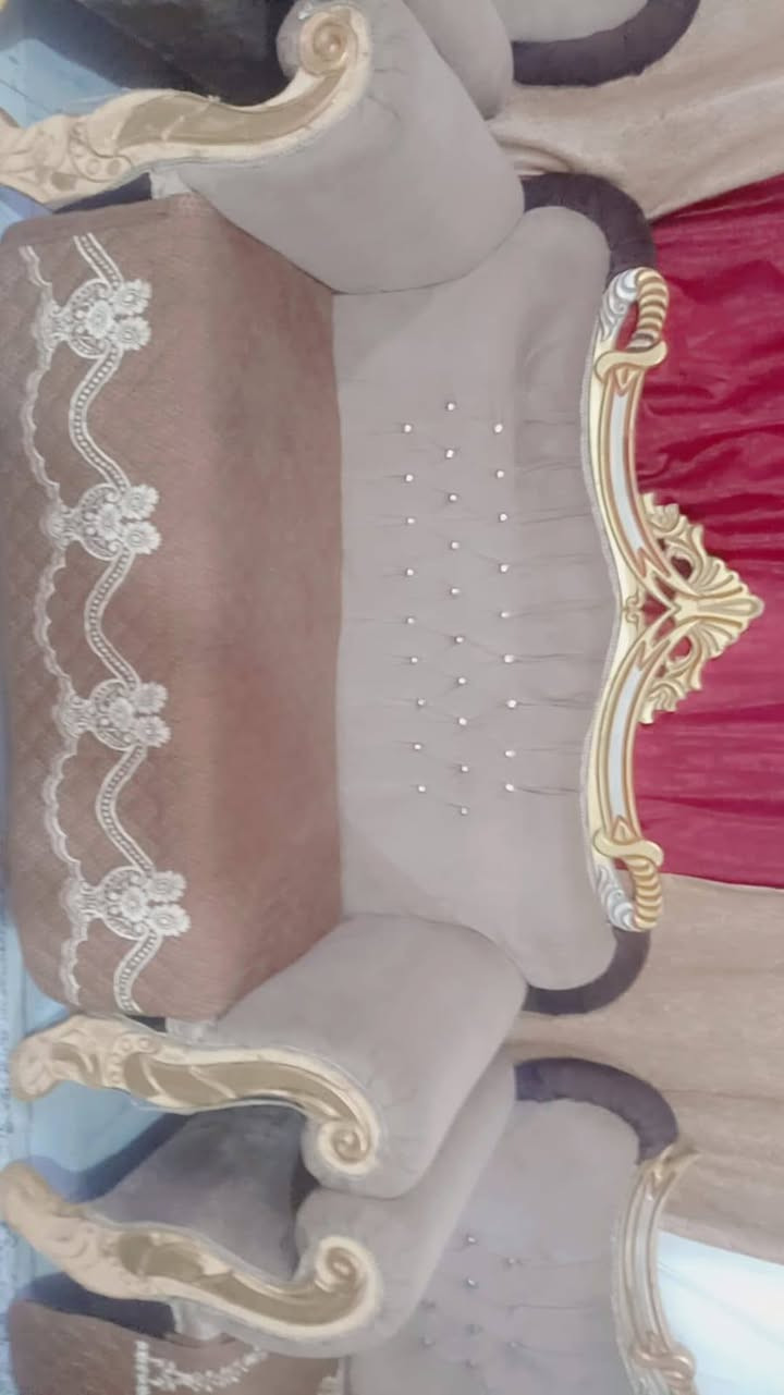 سلام عليكم ورحمة الله وبركاتة عندي هاذا تخم 10مقاعد     للبيع المكان بغداد الطوبجي السعر 300بي مجال حيل بصيط هاذا رقمي ***********متواجد علا جميع البرامج
