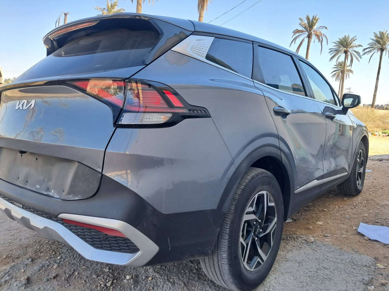 السلام عليكم
كيا اسبورتج 2025 دخول جديد
الحادث جاملغ او بنيد
مواصفات LX
لايت زنون عدسه 
تحديد مسار
تحكم استيرن جهتين
شاشه كامره 
حساس خلفي 
سايد ابرك دكمه 
اوتو هولد 
محرك 2500 تنفس طبيعي
مكان السياره بابل الجزائر 
رقم ***********
