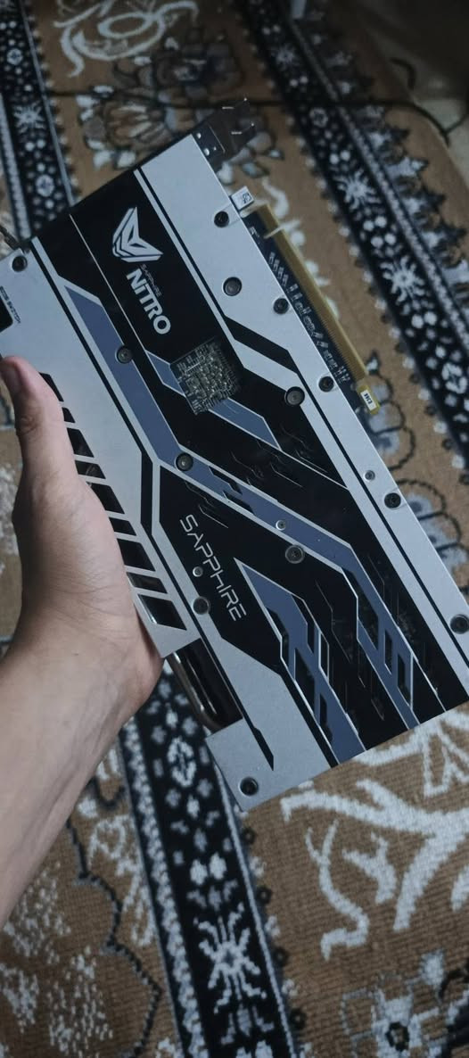 سلام عليكم كارت RX 580 4g sapphire nitro plus براند مرتب وقوي مو نفس هذن الصيني جاي ينعرض كارت يجي مكسور سرعه من المصنع ب 15 بل ميه و اعلى حراره 65 واصل على اعلى ضغط  السعر 85 مكاني نجف حي السلام وتوصيل ماعندي
***********♥
