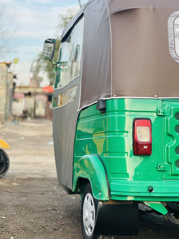 سلام عليكم ورحمة الله شباب تكتك 20 كفاله عامه تكتك جديده حلوه كشر نضيف حته دوس ما معمره خير من الله 
سعر تصال وتدلال عنواني بغداد البياع تقاطع درويش تصال وتدلل ***********
