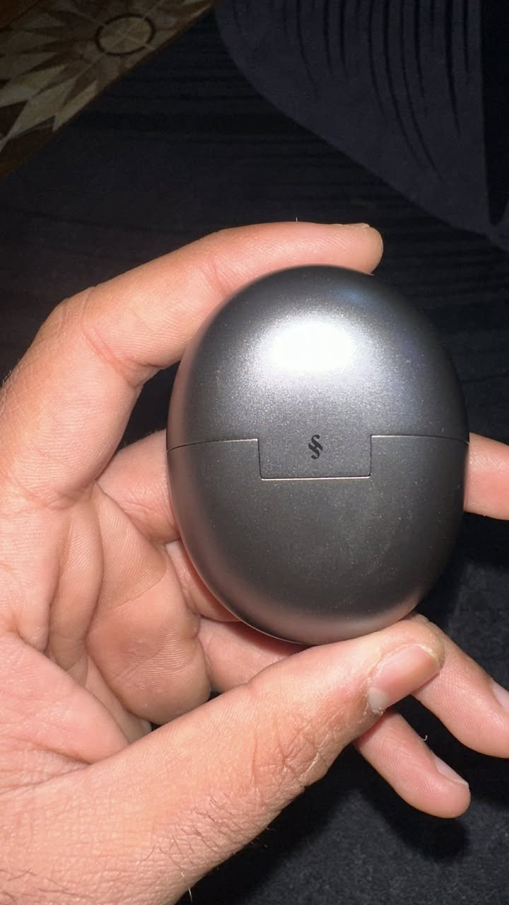 السلام عليكم سماعة هواوي Free Buds 6 
جديدة مامستعملة هواي صارلة شهر وبعدها بلظمان سماعة مواصفاتهة معروفة وجديدة وياهة حافظة هدية وكارتونهة وغراضهة كاملة موجودة ***********
