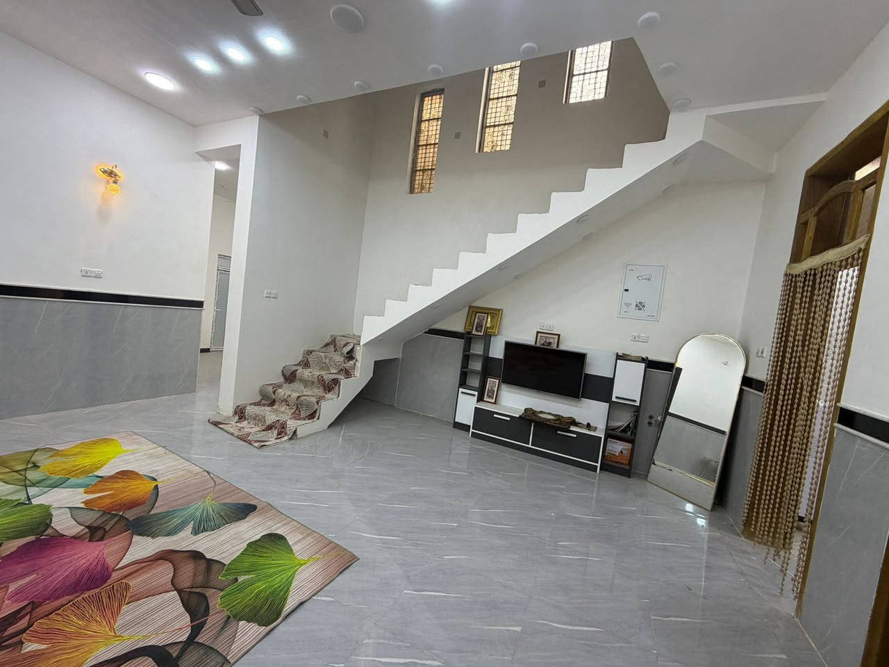 #يالله
بيت للبيع  زراعي سند25
مساحته  150متر 

طابق واحد بناء حديث شغل مرتب

العنوان "الجمعيات  حجي حسن الأولى المسيجه

السعر 86  وبي مجال للشراي

البيت متكون من  استقبال ومطبخ وصاله كبيره 
وغرفه وصحيات داخليه وخارجيه ومناور

الاتصال ع الارقام التاليه أو مراسلتنا عبره الواتساب 
***********
***********

#ملاحظه" لدينا جميع البيوت والقطع الأراضي بأسعار مناسبة 

#وجاهزين"لعرض عقاركم عندنا
