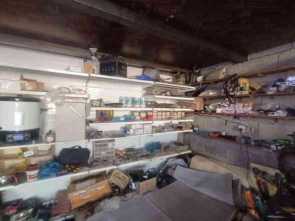 دوکان بۆ فیتەرو وایەرمەن
 لە هوانە بۆ فرۆشتن نرخی زۆر گونجاوە کاملە  دوکانەکە کرێی مانگانەی زۆر گونجاوە بازاڕێکی باشی هەیە پێویستمان بە پارەیە بۆیە دەی فرۆشین  لەهیچی کەم نیە بۆ وردەکاری زیاتر پەیوەندی بەم ژمارانەوە بکەن 
***********
***********
