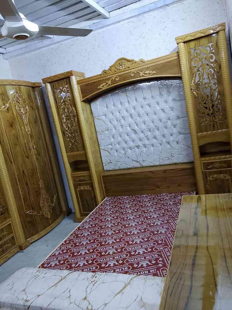 #قسط_غرفتك_براحتك
✔️ ويانا مدة التقسيط سنة و نص بدون مقدمة 
✔️ لحاملي ماستر كارد الرافدين من الموظفين و المنتسبين و المتقاعدين
✔️ يوجد فصال حسب الطلب
✔️ يمكنكم استبدال غرفكم القديمة بغرفة جديدة وتقسيط بلفرق
✔️ غرف نوم باحدث الموديلات من خشب الصاج
☐ 📌العنوان : الموصل / الجانب الأيمن شارع بغداد مقابل مطعم العزايم مدخل حي الاابارمعرض اثاث الانوار (يوجد واتساب)


**إذا كنت صاحب هذا الإعلان وتريد حذفه لأي سبب، رجاءا أرسل رسالة إلى الدعم الفني**