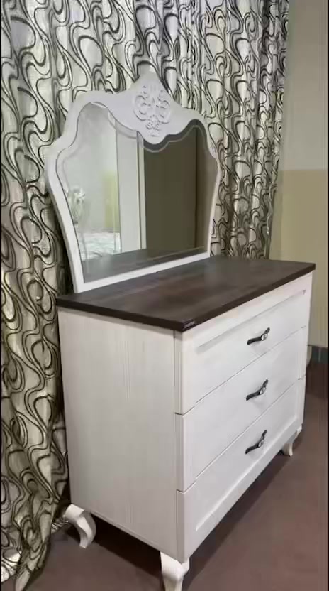 ژووری نوستنی ٢ نەفەری ساڵێکە کراوە لە موبیلیاتی دیکۆر هۆم ١٨ وەرەقەی پێدراوە
بۆفرۆشتن ٧٢٥ هەزار

سلێمانی
Whatsup
***********
