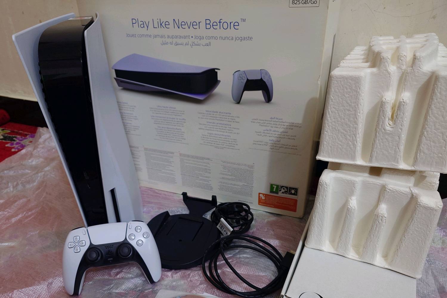 بلي 5 فات اوربي النظافة 100 من 100 شرط اخو جديد  وكافة ملحقاته وكيبلاته للبيع السعر 600 مجال جدا بسيط عنواني بغداد اي استفسار عالرقم ***********