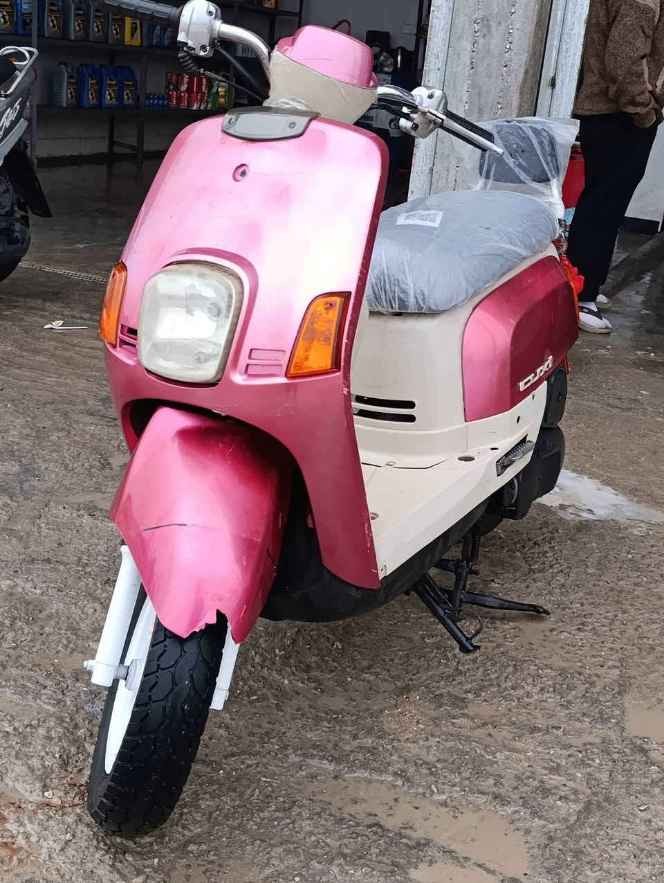 السلام عليكم
ماكس بوليس للبيع مفتوحه ولفات + سلف شغال  كهربائيات كلهه شغاله + كفرات تجاري بس الخارج الدواخل بلاديه السعر 550 
العنوان ناصريه مركز اتصال ***********
