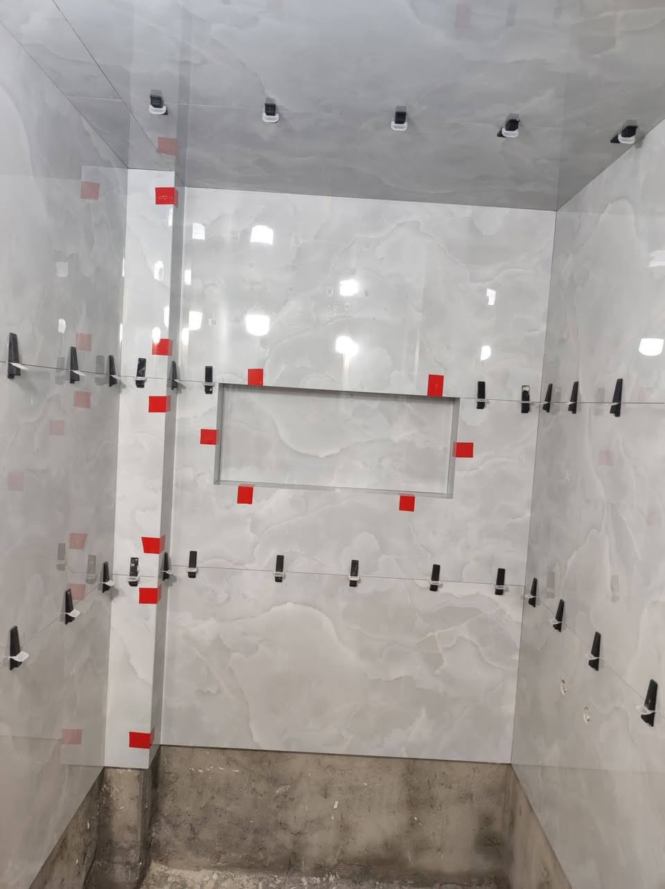 السلام عليكم خلف مصريه درجه اولى سيراميك*********** واتس
