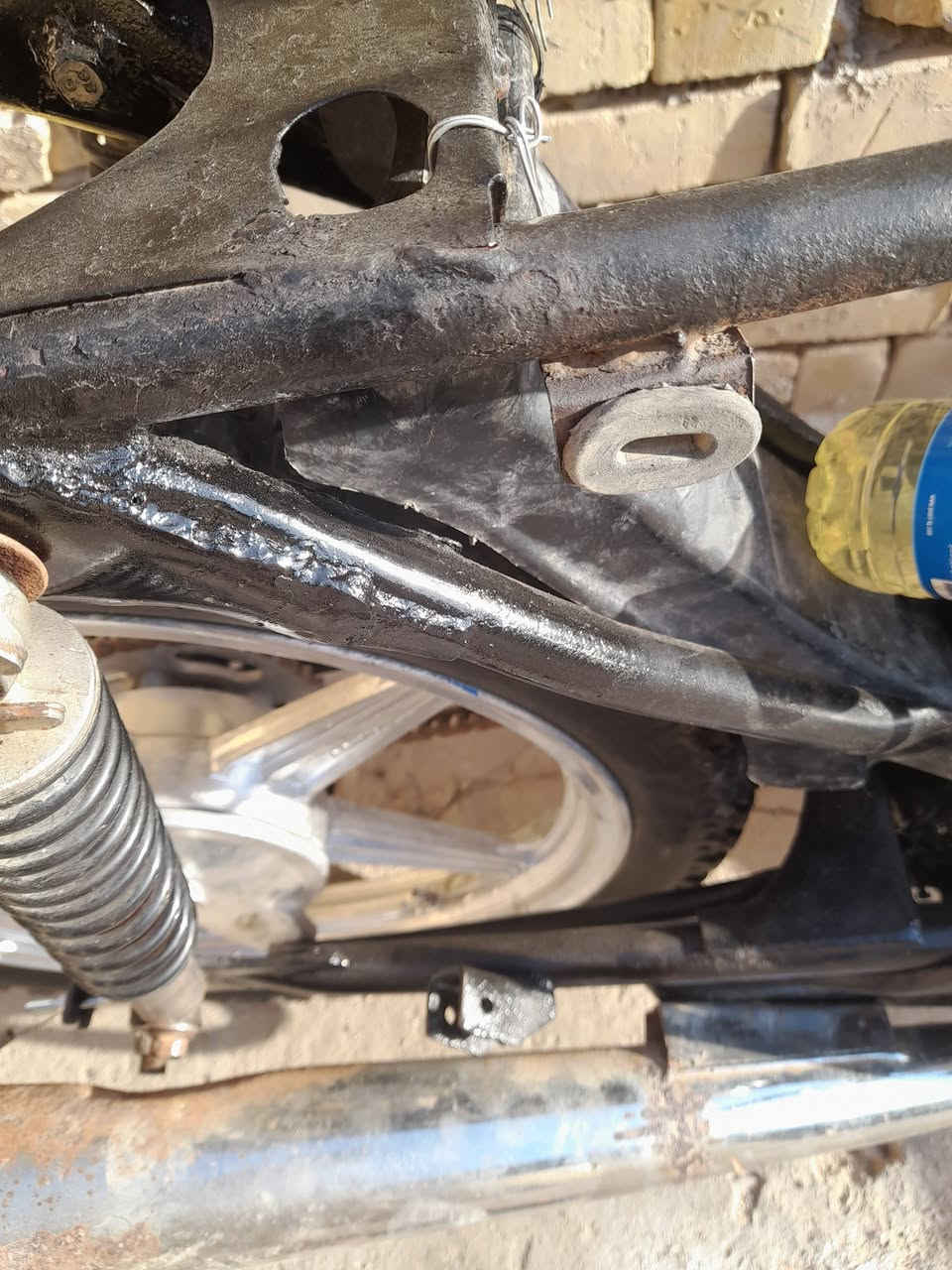 دراجه بارت كللك للبيع  عليه ادامه الوياله والمحرك مصبوغات  نقص كشن وتانكى  الرفاعي السعر  180  ؟ ***********
