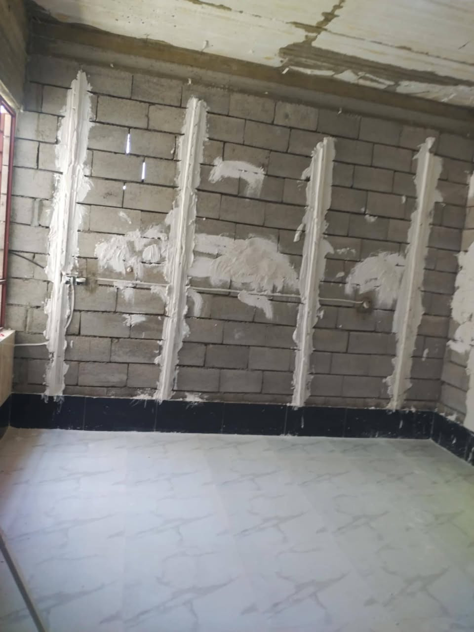 السلام عليكم لباخ جص متفرق سعر المتر الفين ونص
السلام عليكم لباخ جص دخل الموصل فقط 
شقل شرط هندسه  تنظيف علينه  اليوكع نشتقلو  
التزام بل موعيد ومن الله التوفيق *********** بي وتس.      ***********
