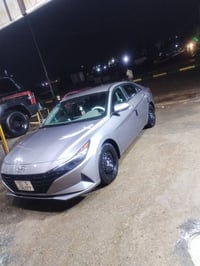 النتره 2023وارد مريكي سياره بصمه وجنطه ذكير شاشه متصل وبيها هواي موصفا...