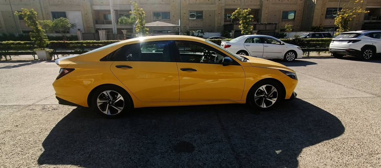 السلام عليكم النترا للبيع 2022 اكلين السياره الرقم بغداد 
الرقم الجديد سنويه ال29 منضومه غاز بيها. السياره فول ماعده الفتحه ماشيه 65M  صابق ومرقم بيدي اني المستورد كبل لشارع والرزق علا الله 
*********** السعر 185... والسوگ. كلشي بي
