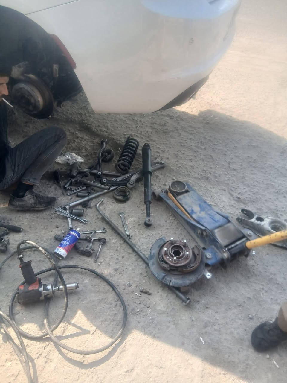 ٢٠١٧ بلاك توب
مصبوغ حزام مبدل فقط جاملق بدون ايرباك 
رقم واسط دولي 
شنو ابالك مواصفات بيها عدا الفتحة السعر ١٦٠ سيارة بيه نقص دبلات امامي 
والباقي اني على ايدي الله شاهد كير مكينة تجي تفحص واني خادم 
الشراي يتصل ويشلع عيوني 

***********
