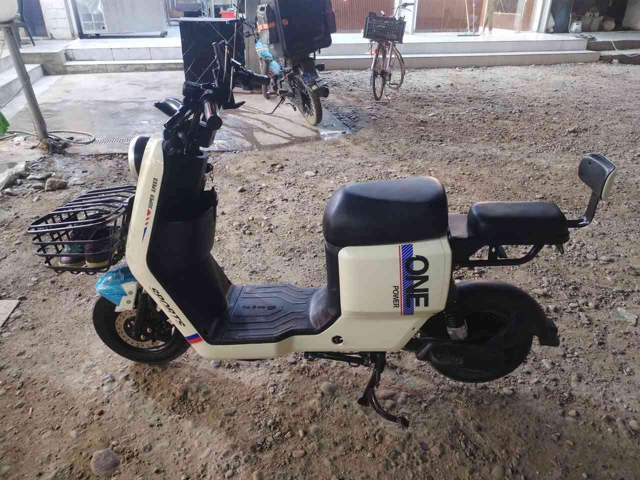 دراجه للبيع الريان 2026 مستخدمه اسبوعين يعني زيرووو السعر 550 وبيه مجال بيع او مراوس ب R9  ٢٠٢٦

***********

