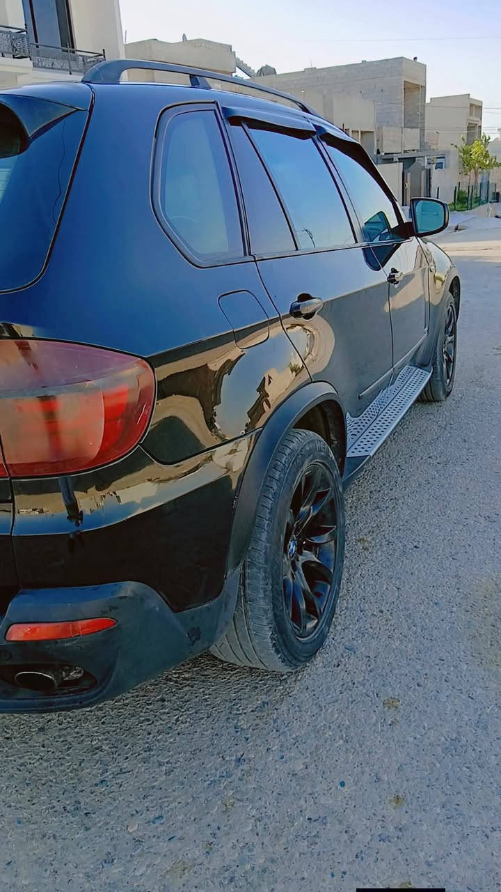 للبيع.  x5   مديل 2008فول سبعه راكب بدون ضرر ديزل محرك 3000  تك تربو نوزل ميماتي صبع مكانتين مال جراد سياره جاهزه تبرد شغال هزه رقم سنويه جديد العنوان اربيل السعر 125 مكلف بل نشر ***********
