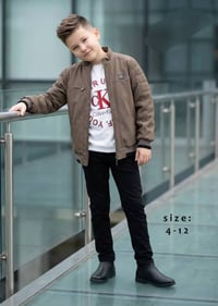 طقم جلد • ٣ قطع • مقاس وسط