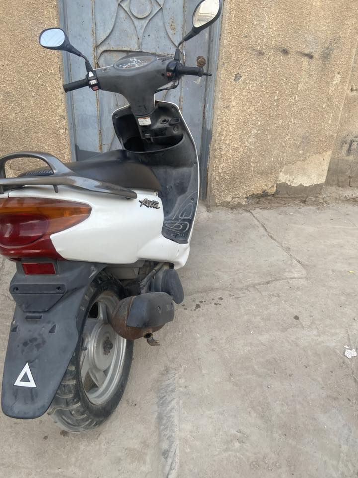 سلام عليكم  دراجه لكزز 2011 دراجه مماشه وكاله عامه من لويل للويل احله من صوره دراجه مطالعه باب لبيت شراي بيك خير ودلل رقم ***********

