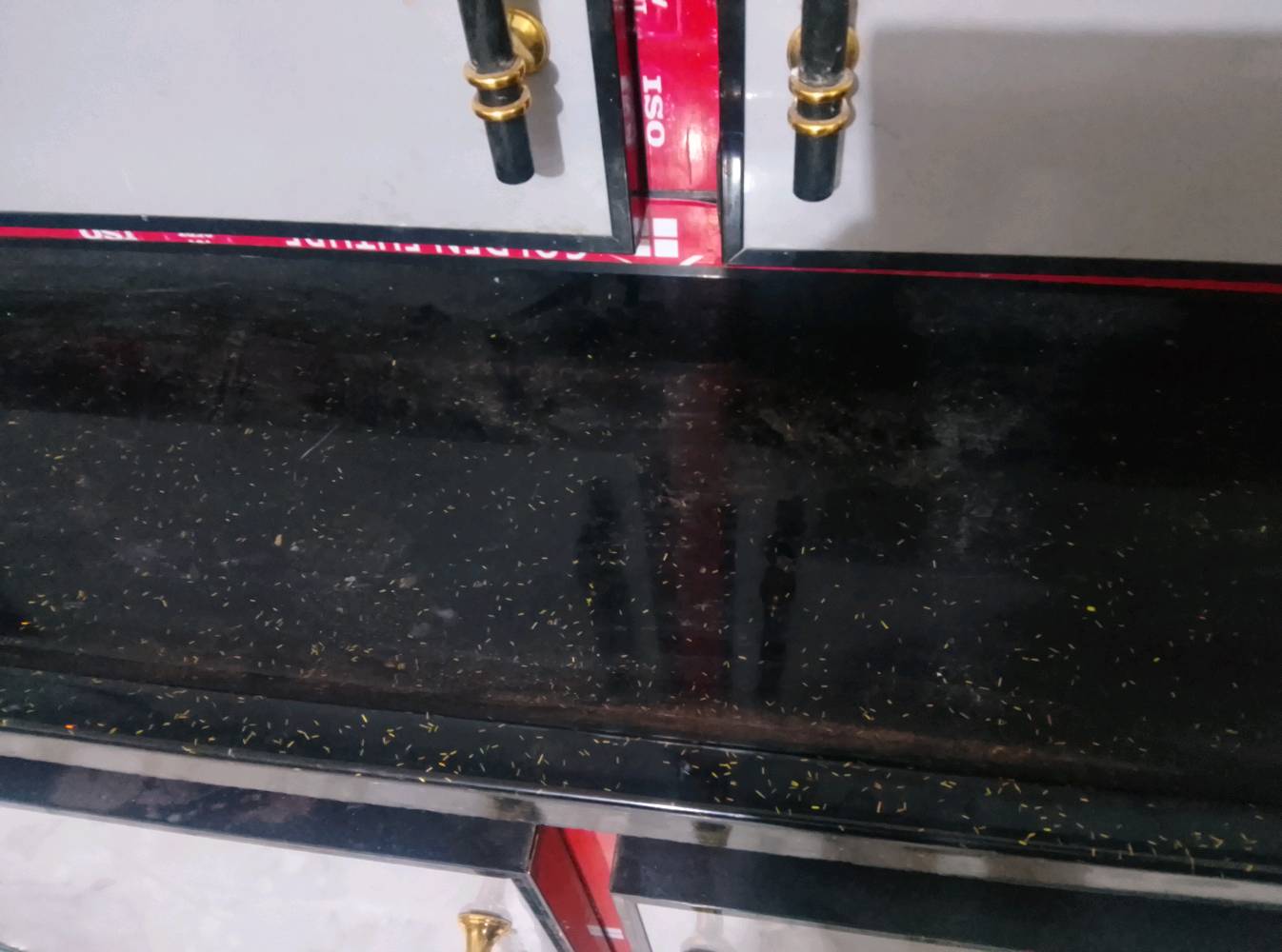 السلام عليكم كاونتر تفصال مرمر قطعتين مو سنك كاونتر سعرة 300 (تفصال) مكاني نجف 