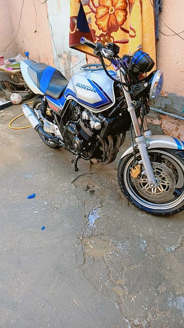 إسلام عليكم سيبي فور الجيل الول ١٦ ولف المكان الديوانية السعر مليون ٣٥٠  ***********
