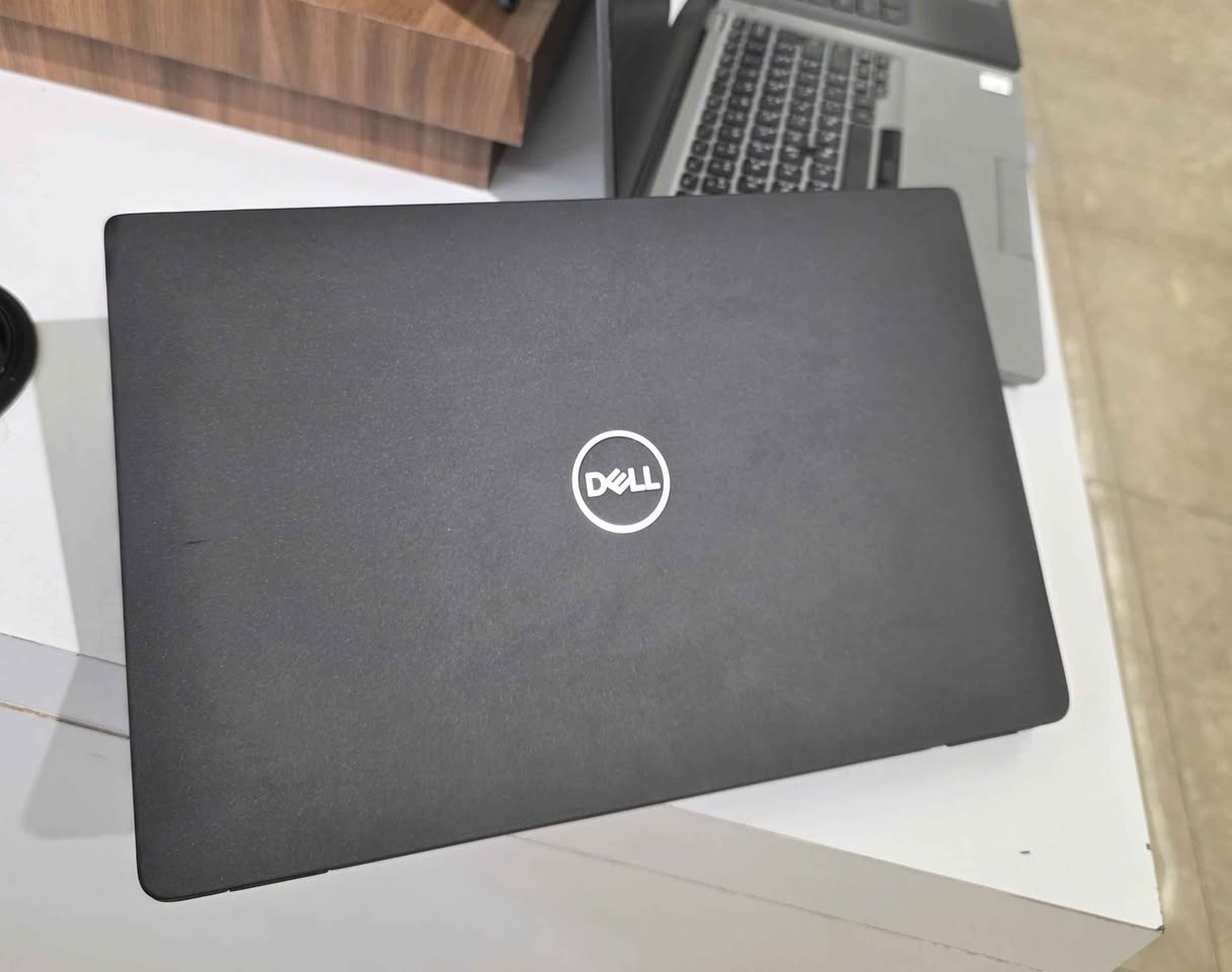 🔅 الموديل: Dell Latitude 7410

🔅 التصميم: نحيف جداً (Super Slim) + شحن Type-C

🔅 الشاشة: 14.0 إنج بدقة FHD

🔅 المعالج: Intel Core i7 — الجيل العاشر

🔅 الذاكرة (RAM): 16 جيجابايت DDR4

🔅 التخزين: 256 جيجابايت SSD

🔅 كرت الشاشة: Intel UHD Graphics — سعة 8GB
🔹 الحالة: وارد اوربي غير مستعمل بالعراق (كالجديد) نظافة 95% فما فوق 
🔹 البطارية: بحالة جيدة (ضمان ساعه فما فوق)

🔷️ السعر الكلي : 400.000 الف دينار 
(شامل التوصيل مجاني مع هدايا حقيبة وماوس )

■ ضمان(١) فحص وتشغيل امام المندوب 
■ ضمان(٢) استخدام اسبوعين اي خلل مصنعي يتم الاستبدال بنفس الموديل المصيب, بابل


**إذا كنت صاحب هذا الإعلان وتريد حذفه لأي سبب، رجاءا أرسل رسالة إلى الدعم الفني**