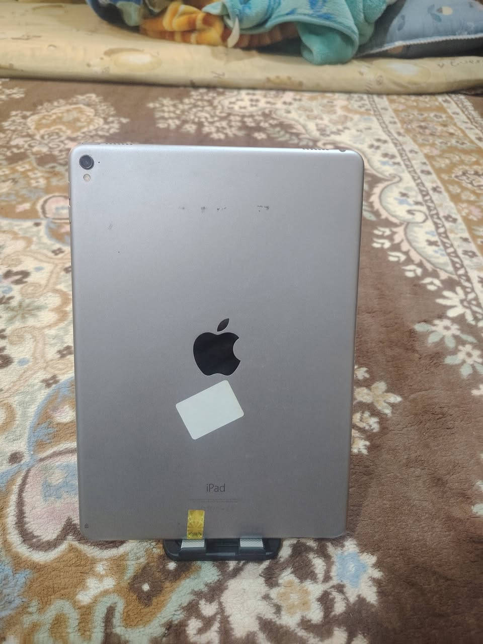 ايباد برو
ذاكره ١٢٨

شاشه اصليه

ابدل فقط بطاريه اصليه مال شركه

فقط بصمه متوقفه بسبب تحديث

سماعات استريو 4 سماعات

سعرها 250 وبي مجال
تواصل عل خاص او عل رقم ***********
