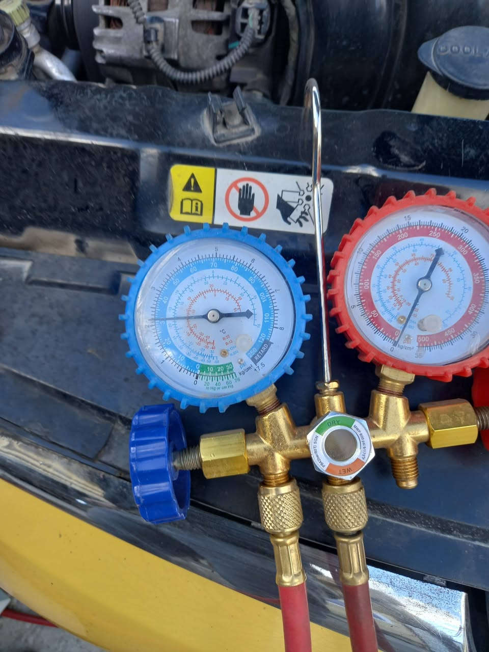 تم بحمد الله تعالى صيانة سيارات المتابعين
تبديل واشرات امريكي .....
تنظيف منظومة بالغاز......
شحن غاز فرنسي اصلي......
ويدلل الزبون الدائم علي مهدي آل شليبة 
#خدمات_سيف_الهندسية_للتبريد
#بغداد_مدينة_الصدر_قطاع14
***********
