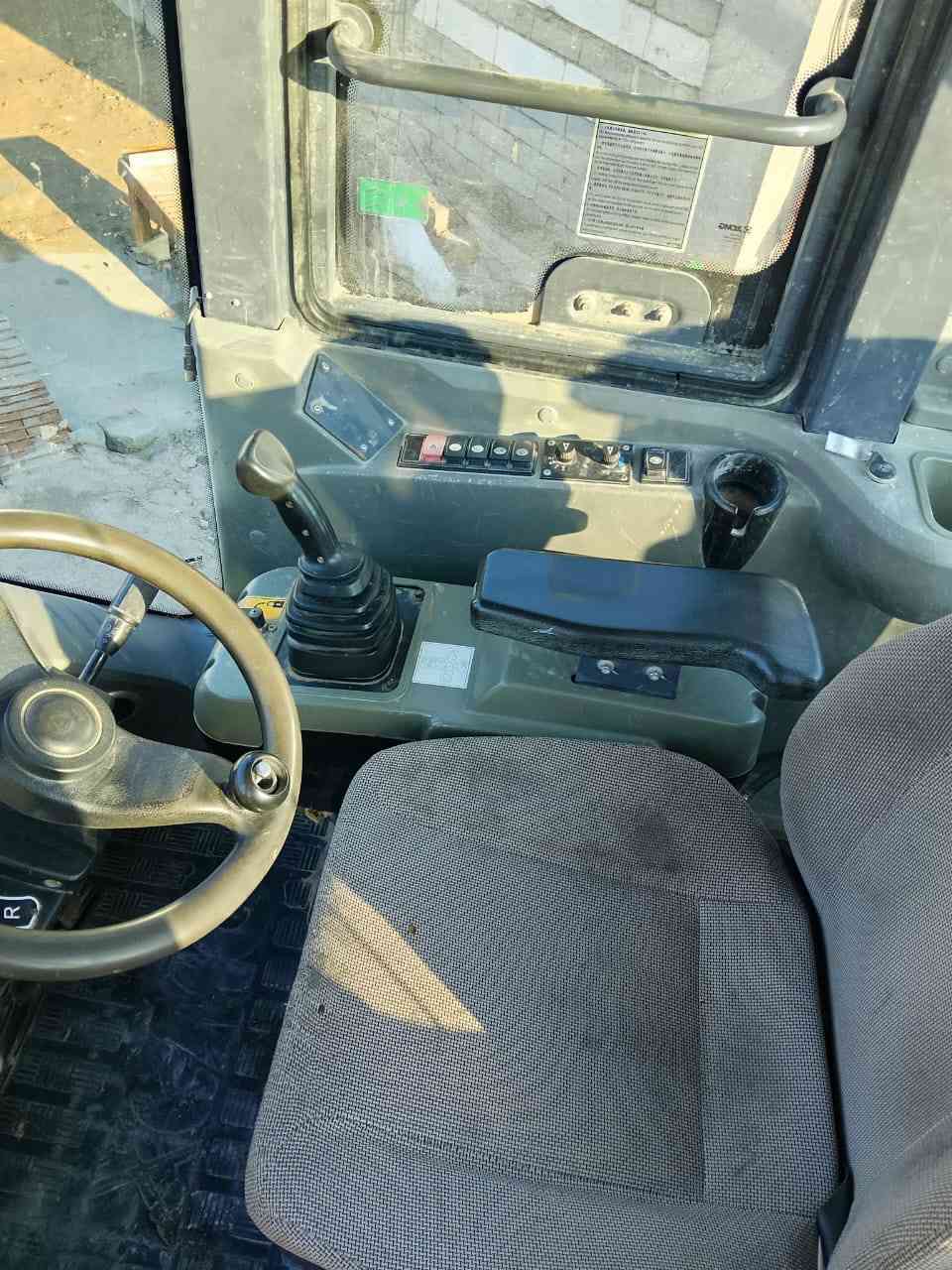 شفل للبيع ZL مكلف بالنشر مديل ٢٠٢٠
حجم ٨٠ رقم صاحبه ***********
