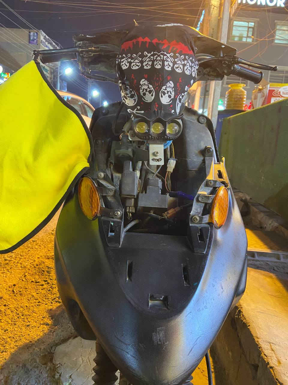 سلام عليكم دراجه للبيع يوماها نضيفه كلش كهربائات كله شغاله مابيهه اي عطل فقط كفرات مابيه السعر 200وبيها مجال قليل

الاستفسار *********** عمارة, ميسان
