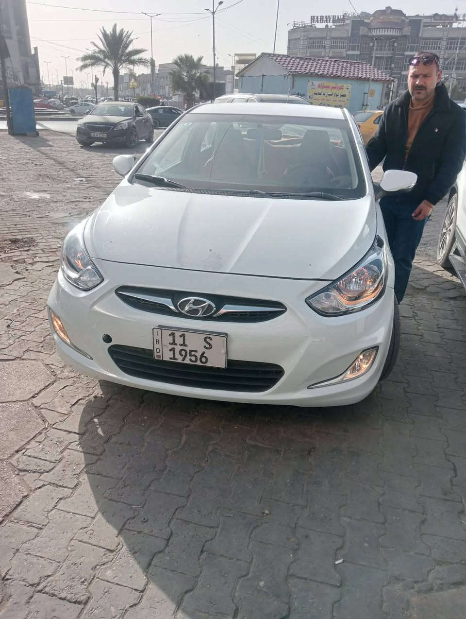 أكسنت للبيع
الموديل 2011
رقم بغداد مميز 
خليجي
سيارة خير من الله 
إدامة تامة صدر أمامي وخلفي بالكامل 
البچم الأمامي دعامية وبلوجكترات ولايتات كله طك باكيت اليوم تم العمل 
تخم تايرات ويل 15
شاشة تاب كبيرة 
السيارة بيها قطعة مبدلة بلادي 
بيها بعض مناطق جراد نتيجة الغسل ومكحلات شي بسيط 
السعر المطلوب 95 وبيها مجال للشراي الجاد 
للتواصل 
***********
