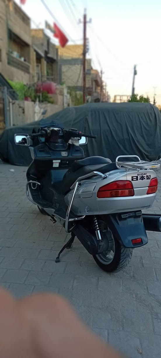 سلام عليكم دراجه سكاي ويف مكينه 650 دراجه كفاله عامه ممشاه مبين بل تصوير بوليس عميه وبيه دروعه وجنطه مالته موجؤده تايرات دلوب جديد دراجه وكاله سعر 22وبيه مجال بكان بغداد حي اور رقم ***********
