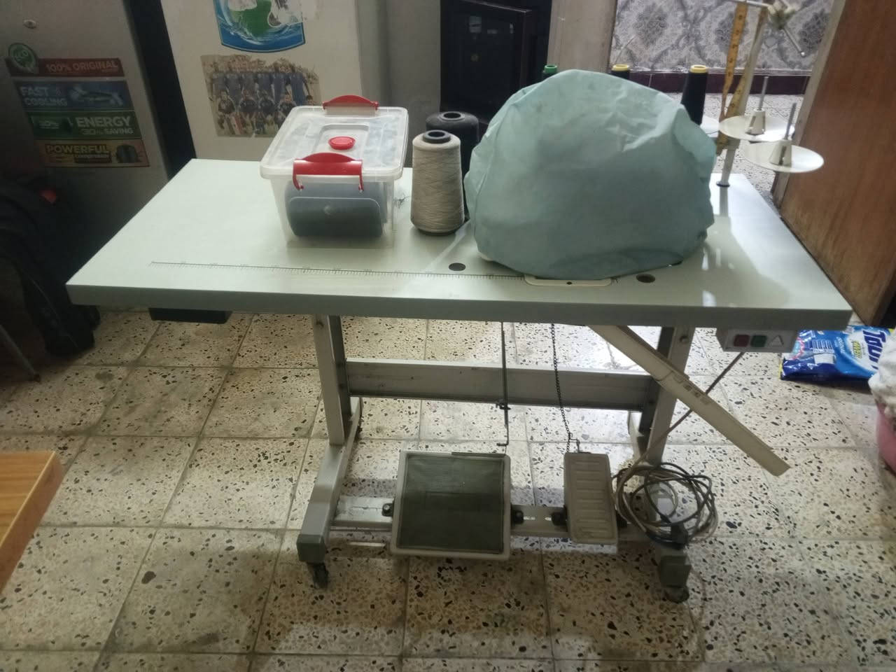 السلام عليكم مكينه خياطه واوفر للبيع ويا الغرام***********
