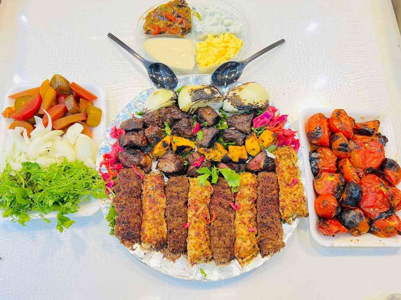 🍢 عرض " مشاويكو " من مطعم عباس القزمري! ✨

​طالعين.. گاعدين بالبيت.. لمتكم ما تكمل بلا مشاوي حارة! 🔥

​🍡 8 شيش كباب مشكل
​🍡 4 شيش مشاوي مشكل
​🥗 صحن مقبلات
🥗 صحن زلايط 

​💰 السعر: 15.000 دينار 

​📞 للطب والتوصيل السريع: 

 *********** 

📍 موقعنا: 
الديوانية / العروبة الأولى / شارع مستشفى الولادة / قرب تقاطع الحرية 
​اطلب هسة وخلي العشا علينا! 👇🍗
