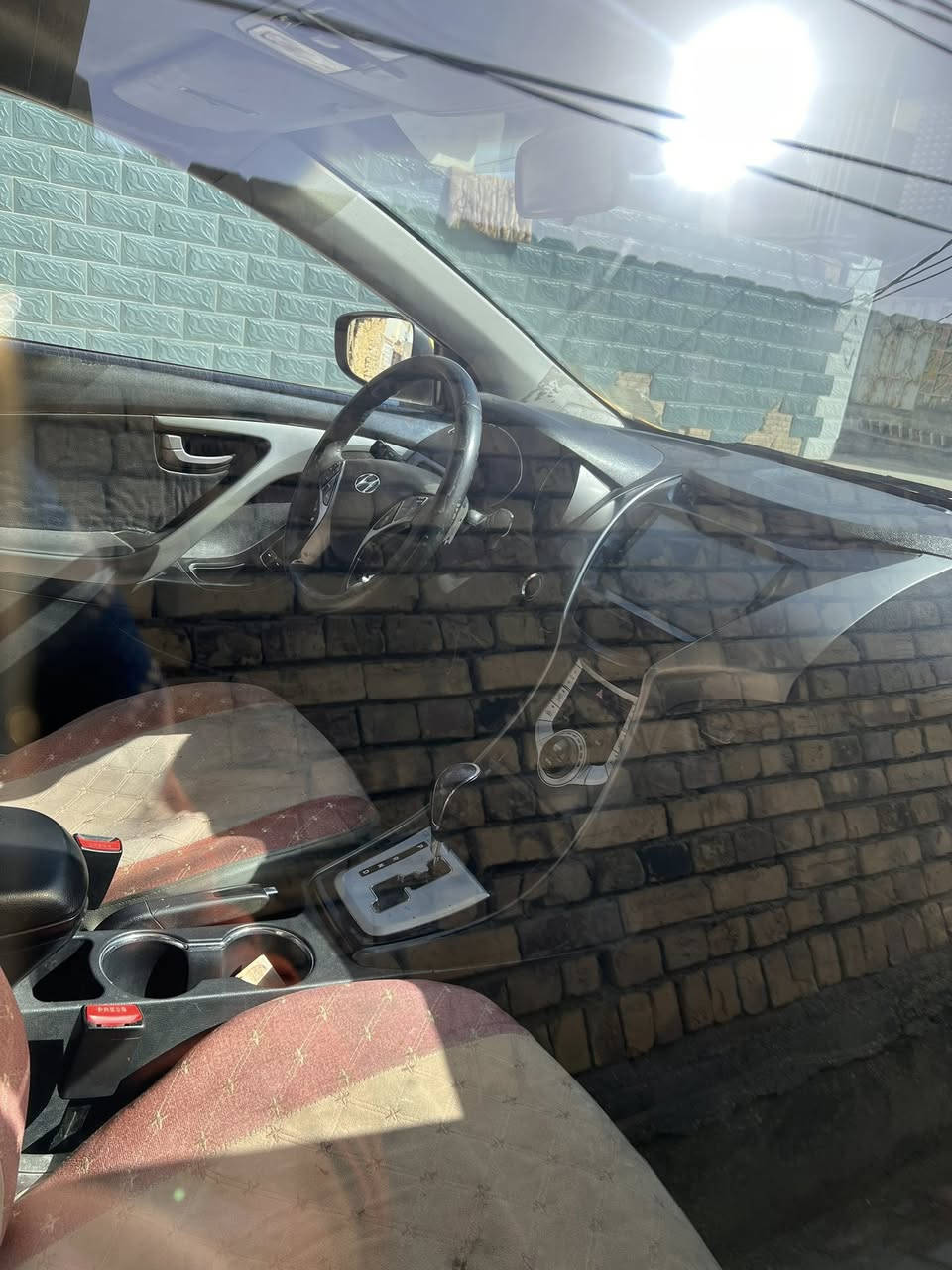 السلام عليكم
النترا تكسي موديل 2013 خليجي مكينة 1800 المرغوب رقمها ١٧ مثنى ورقمها مميز  فول مواصفاة شاشة تحكم فتحة بانوراما بصمة شبه مكفولة السيارة بيها اقل الشبر بالبنيد رصعة وخير من الله كير مكينة نظيفة بـاسمي كبل اداور مكاني الديوانية المركز رقمي سع/ ١٠٨$
*********** 
***********
