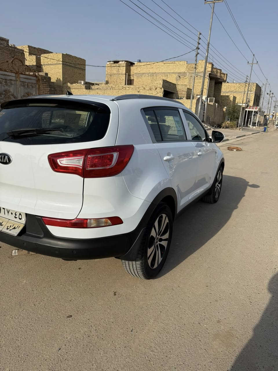 سبورتج 14 خليجي كفاله عامه كير محرك حداديه كفاله برغي ممفتوح 
مواصات نص فول شاشه وتحكم وكامره  
وويل كب كروم سياره رقم شمالي شرعيها ميسان تحويل ووكاله سنويه ل 27 
رقم صاحب السياره ***********
عنوان السياره ميسان الجمعيات
