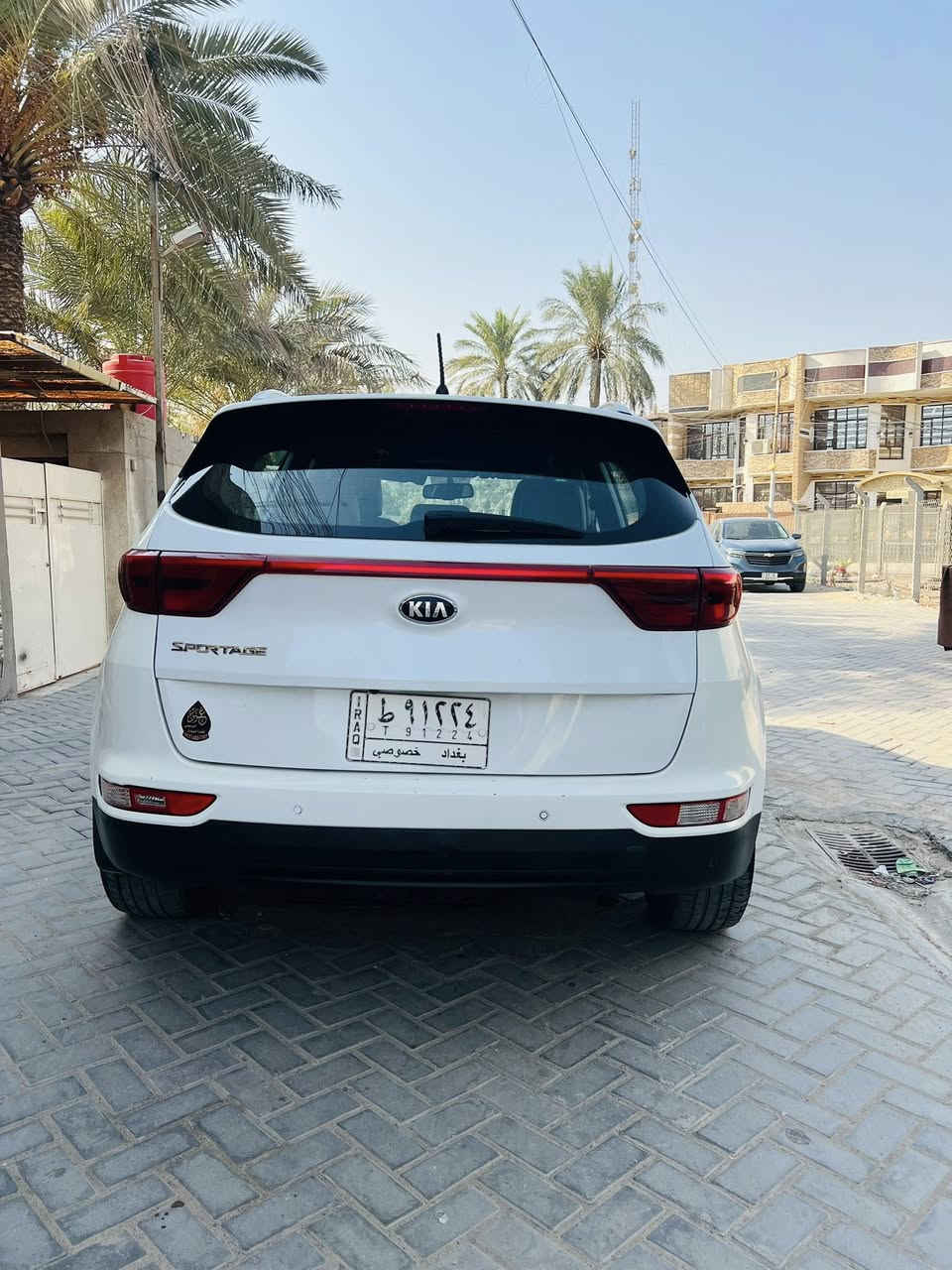 السلام عليكم
سبورتج 2018خليجي 

 لون ابيض 

مكنيه 2000دوش

حساس امامي خلفي

مري شفط اشاير بل مري

تحكم  ستيرن جهتين

تخم تاير مصار فتره شاده

رقم بغداد باسمي تحويل ثاني يوم

ماشيه 144كيلو

بيهة حادث صفحة السايق و البنيد (اثر كرد بستوتة)

مكان السياره بغداد الامين الثانية

 السعر 148 وبيهه مجال 

اتصل وتدلل 

غير متواجد عل فيس

اللاستفسار:***********

***********
