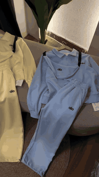 سوت سعر 30 الف 
خامه اسفنجيه فول كوالتي 
قياس 38.40.42.44.46
للحجز السريع رقم وعنوان وقياس 
هاتف ***********
