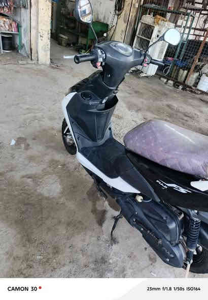 دراجه FS مجفته بوشه وبستم ورنك زوج تاير وباتري جديد سعر٤٠٠وبيه مجال بالخالص *********** و***********
