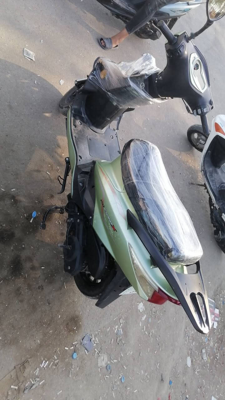 السلام عليكم عندي دراجة للبيع نوعيه سكنز موديل 22  محرك ياباني شلعه وحده رقم الهاتف *********** السعر 450 وبيها مجال مكاني بابل بنادر
