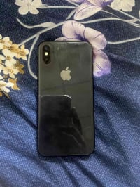 آيفون اكس • ذاكرة ٦٤ • بطارية ١٠٠
