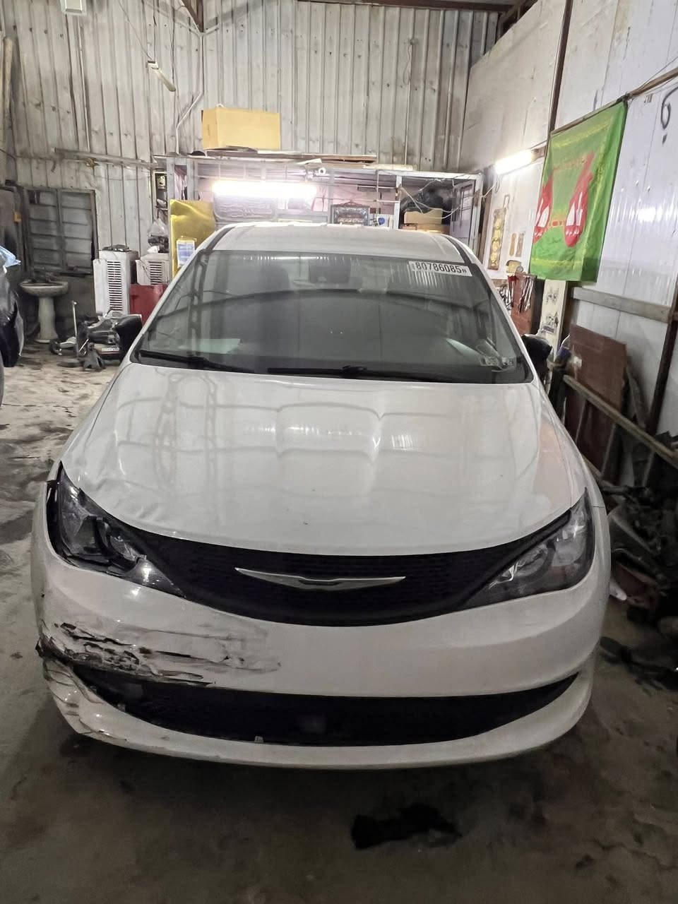 السلام عليكم للبيع باسفيكا فويجر موديل 2024 لون ابيض دخول جديد منفيس باسمي تترقم جميع المحافظات السياره حادث بسيط موضح بالصور مصلح يرباك فقط السعر 193 ورقة او بيها مجال بسيط عنواني بغداد الشعلة الرقم للتواصل بي واتساب ***********
