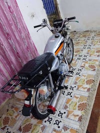 دراجة نارية • موديل 21 • شارع نفط