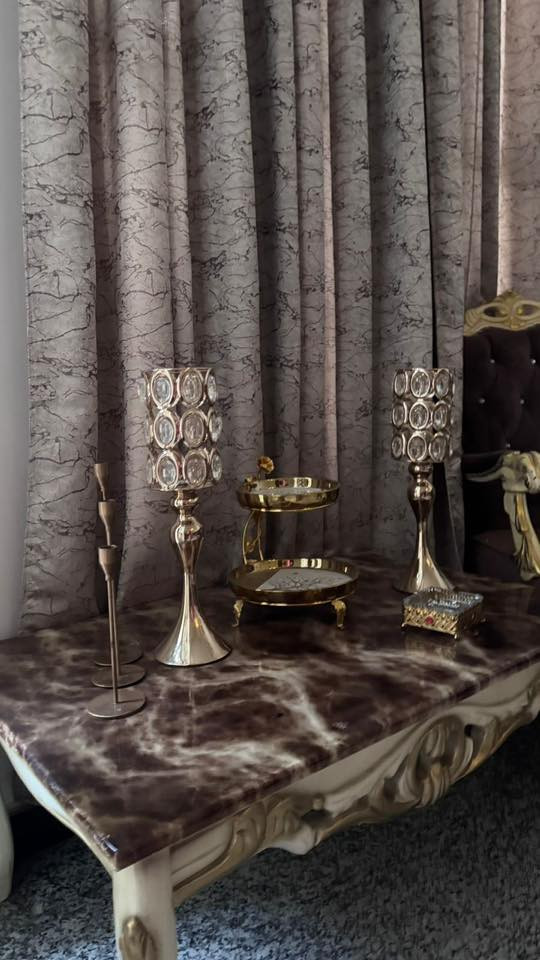 طقم جلوس تخم ١٠ مقاعد
خشب زان مصري أصلي
قماش فاصوليا شامول مقدّف
ويا طبلة وسطية
ويّاها إكسسوارات كاملة عالطبلة
•ساعة جدارية 
• بردات
•السبلت 🎁

شغل مرتب وثقيل يليق بالذوق العالي 👑
السعر: مليون وبي مجال

للاستفسار والمشاهدة راسلونا 📩
***********
