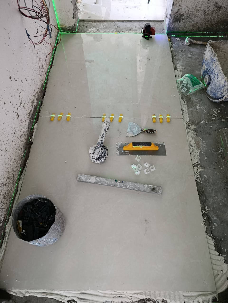 كادر سيرتميك متفرغ شغل درجي اولي ***********
